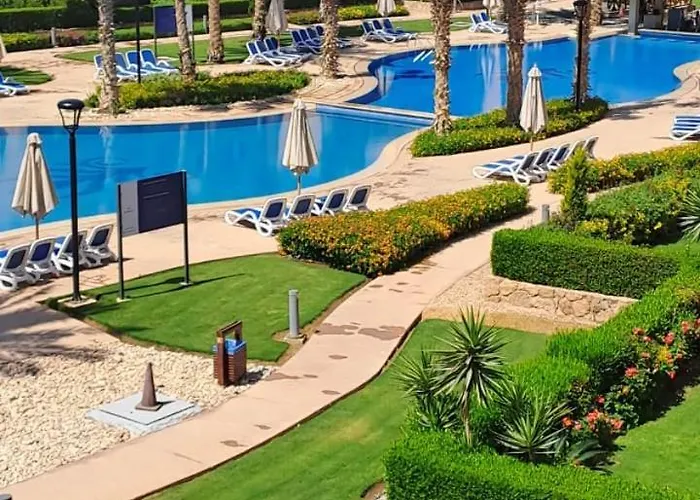 Luxury In Mountain View 2 , El-sokhna With Sea View , Pool View And Garden View Families Only Айн-Сохна