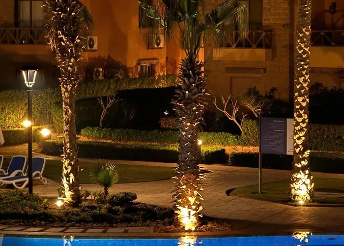 Luxury In Mountain View 2 , El-sokhna With Sea View , Pool View And Garden View Families Only Айн-Сохна