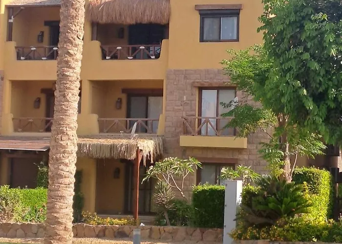 Luxury In Mountain View 2 , El-sokhna With Sea View , Pool View And Garden View Families Only Шале