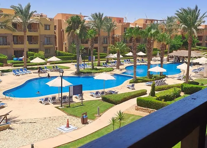 Luxury In Mountain View 2 , El-sokhna With Sea View , Pool View And Garden View Families Only * Айн-Сохна