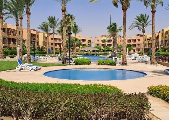 Luxury In Mountain View 2 , El-sokhna With Sea View , Pool View And Garden View Families Only Шале