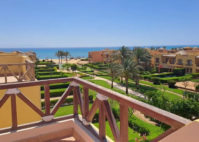 Luxury In Mountain View 2 , El-sokhna With Sea View , Pool View And Garden View Families Only Шале Айн-Сохна