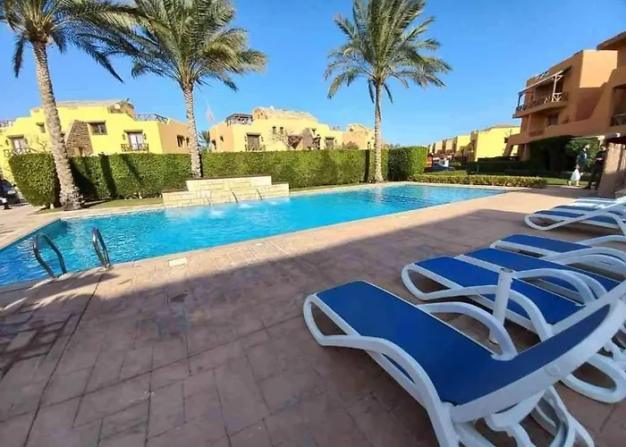 Luxury In Mountain View 2 , El-sokhna With Sea View , Pool View And Garden View Families Only Шале *
