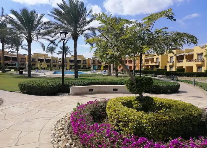Luxury In Mountain View 2 , El-sokhna With Sea View , Pool View And Garden View Families Only Айн-Сохна