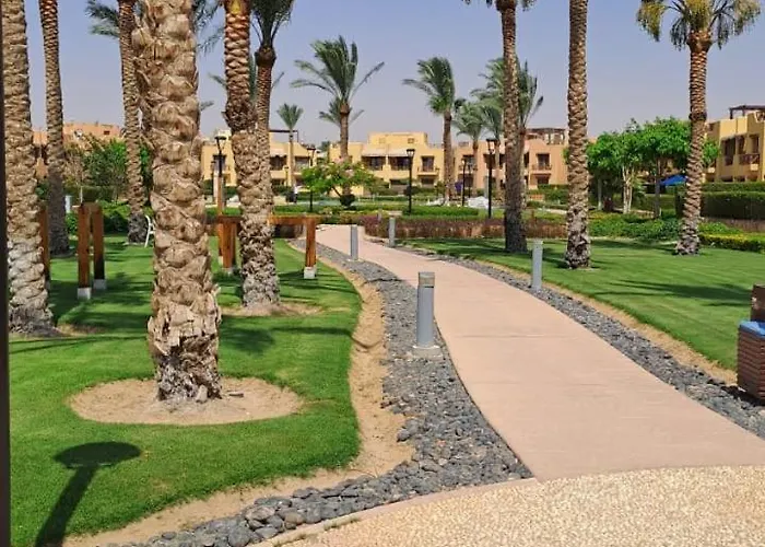 Luxury In Mountain View 2 , El-sokhna With Sea View , Pool View And Garden View Families Only Шале