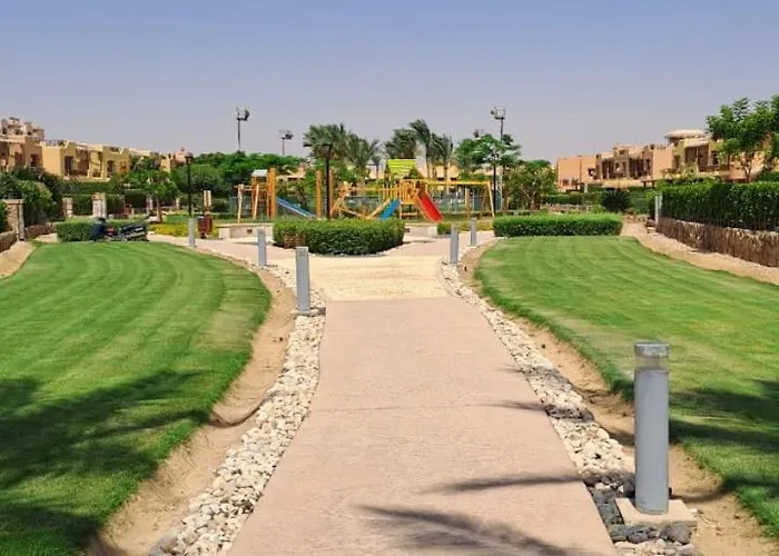 Luxury In Mountain View 2 , El-sokhna With Sea View , Pool View And Garden View Families Only Шале *