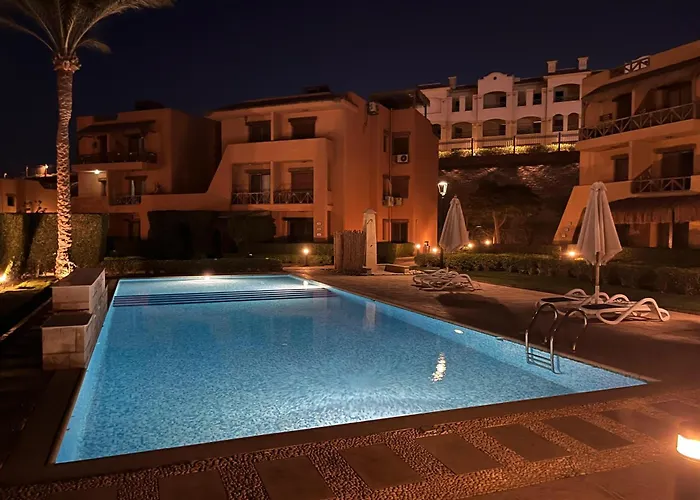 Luxury In Mountain View 2 , El-sokhna With Sea View , Pool View And Garden View Families Only Шале