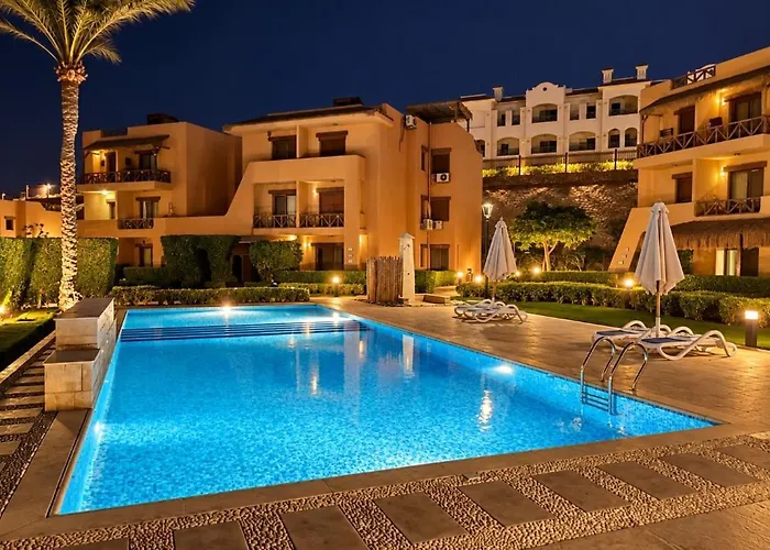 Luxury In Mountain View 2 , El-sokhna With Sea View , Pool View And Garden View Families Only