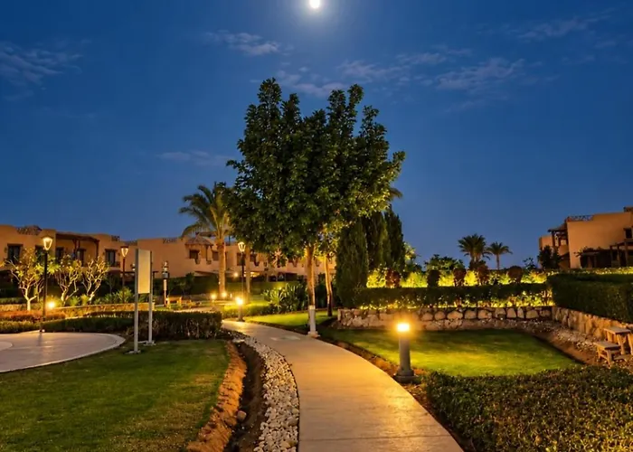 Luxury In Mountain View 2 , El-sokhna With Sea View , Pool View And Garden View Families Only Шале